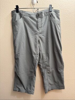 Casual Cropped Gray Pants